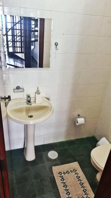 100Mts Da Praia Com Churrasqueira, Piscina E Wi-Fi Карагуататуба Экстерьер фото
